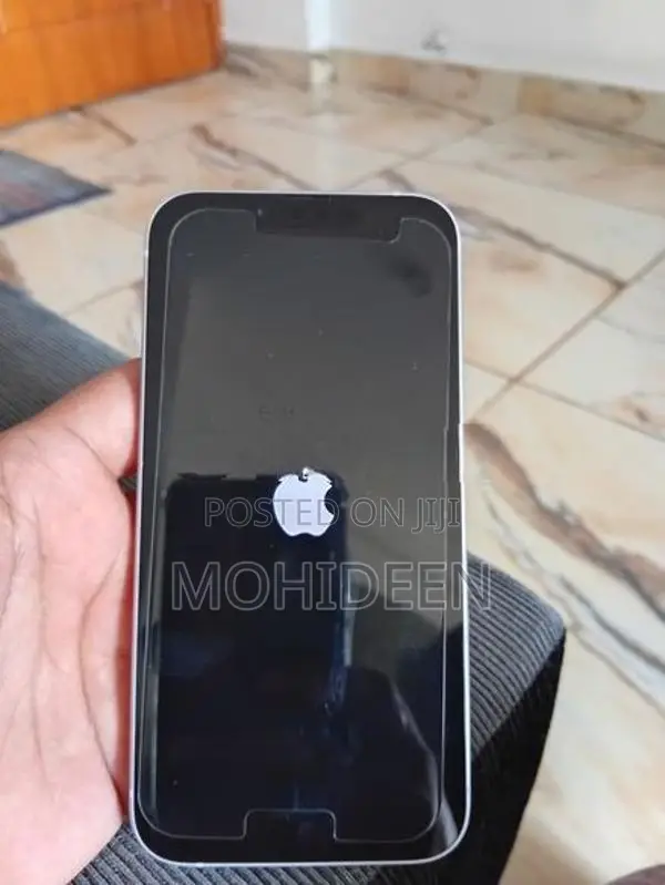 Apple iPhone 14 (Used)