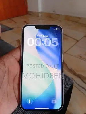 Apple iPhone 14 (Used)