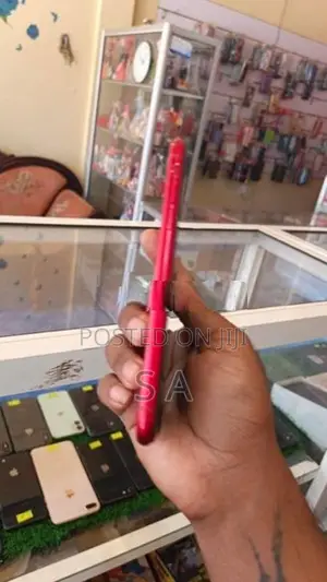 Apple iPhone XR (Used)
