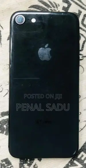 Apple iPhone 8 (Used)