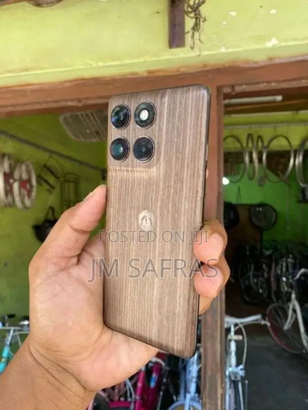 Moto Edge 60pro 2025 (Used)