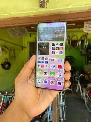 Moto Edge 60pro 2025 (Used)