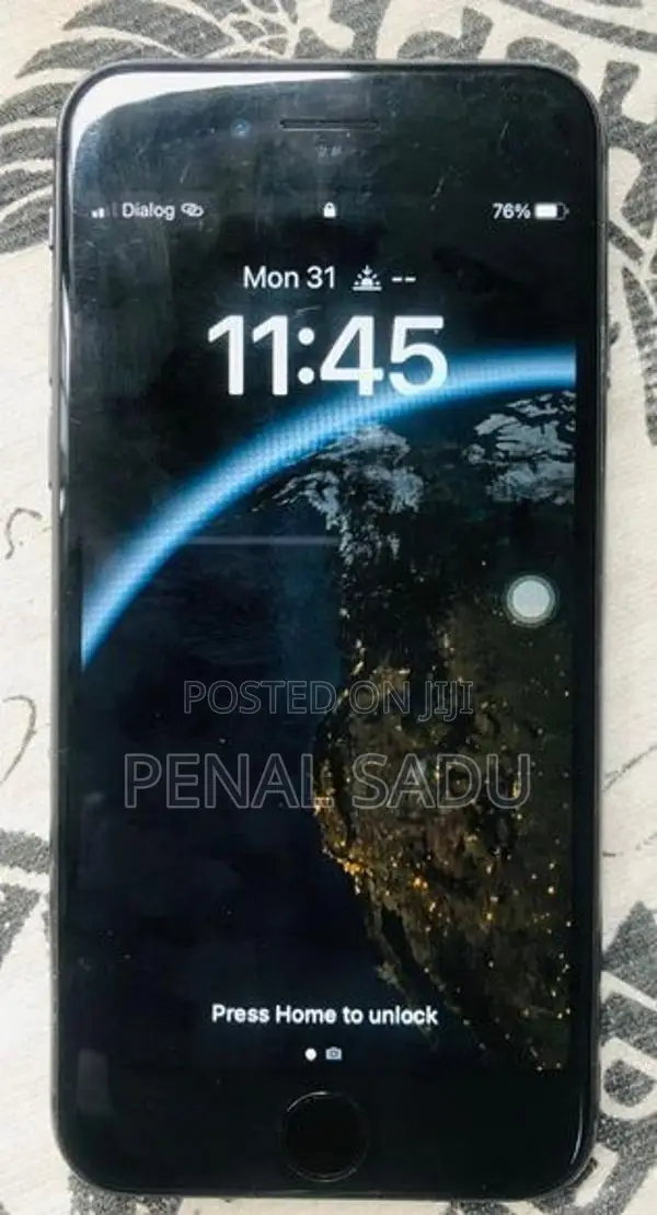 Apple iPhone 8 (Used)