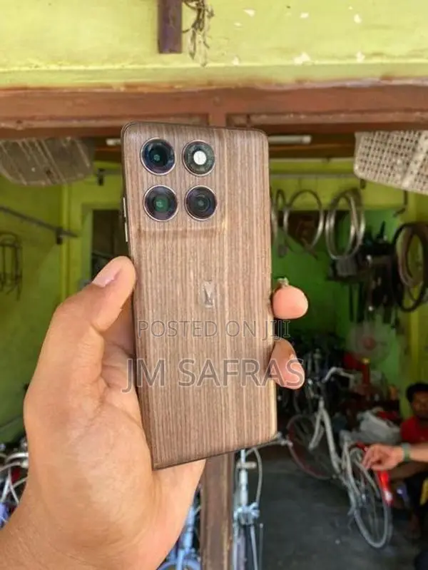 Moto Edge 60pro 2025 (Used)
