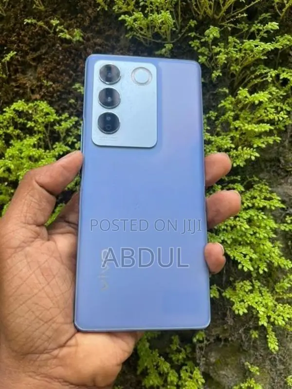 Vivo V27 8/128 (Used)