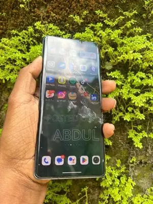 Vivo V27 8/128 (Used)