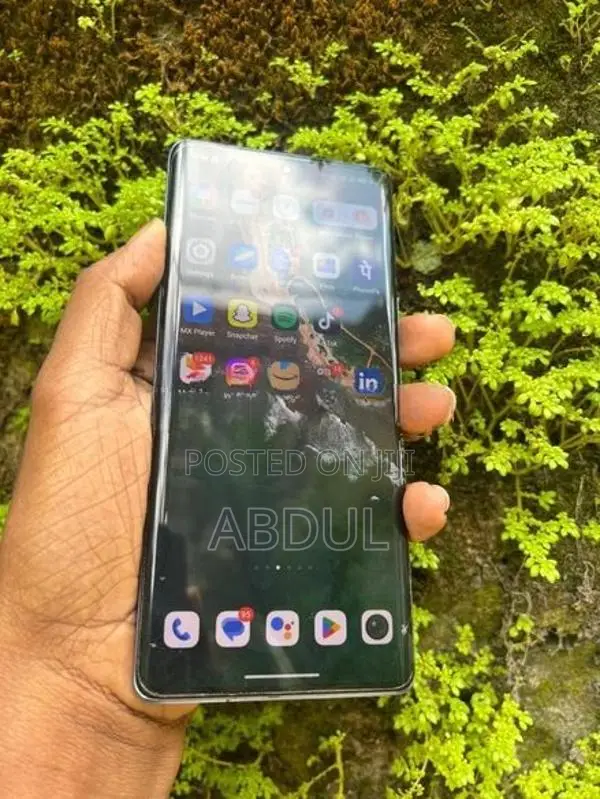Vivo V27 8/128 (Used)