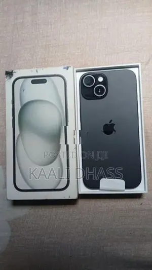 Apple iPhone 15 Black (Used)