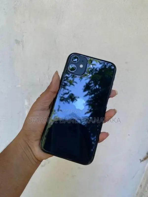 Apple iPhone 11 (Used)