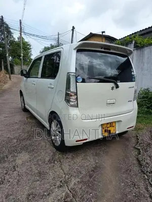 Suzuki Wagon R FZ 2014 Car (Used)