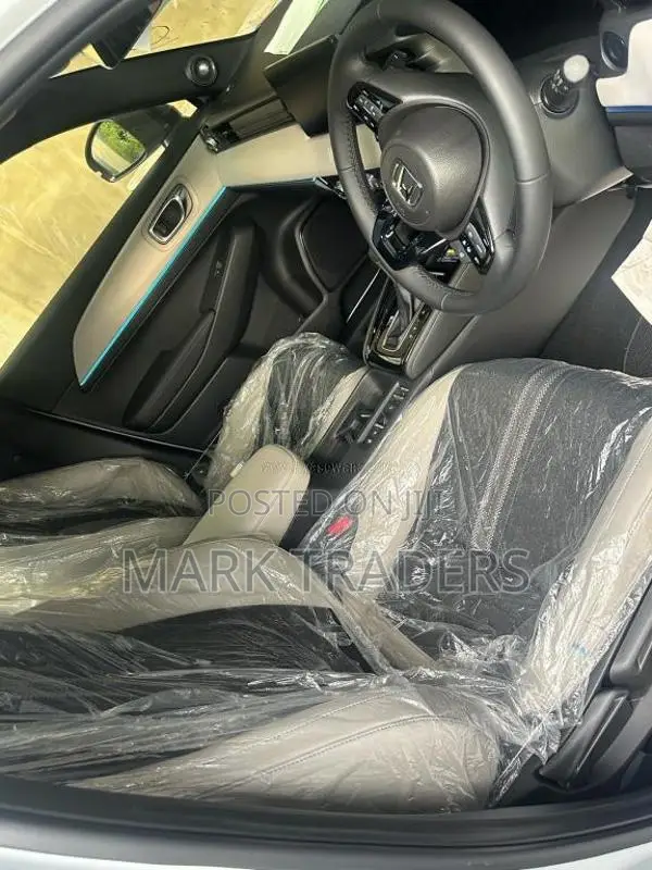 Honda Vezel Z PLAY MOON ROOF 2026 SUV Brand New