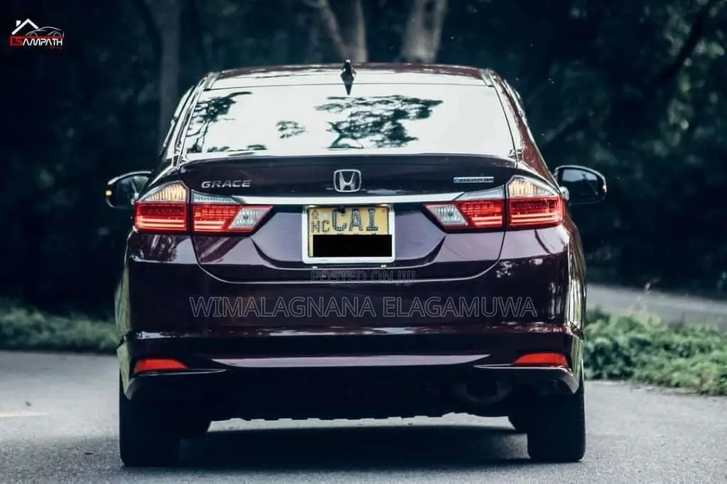 Honda Grace 2015 Car (Used)