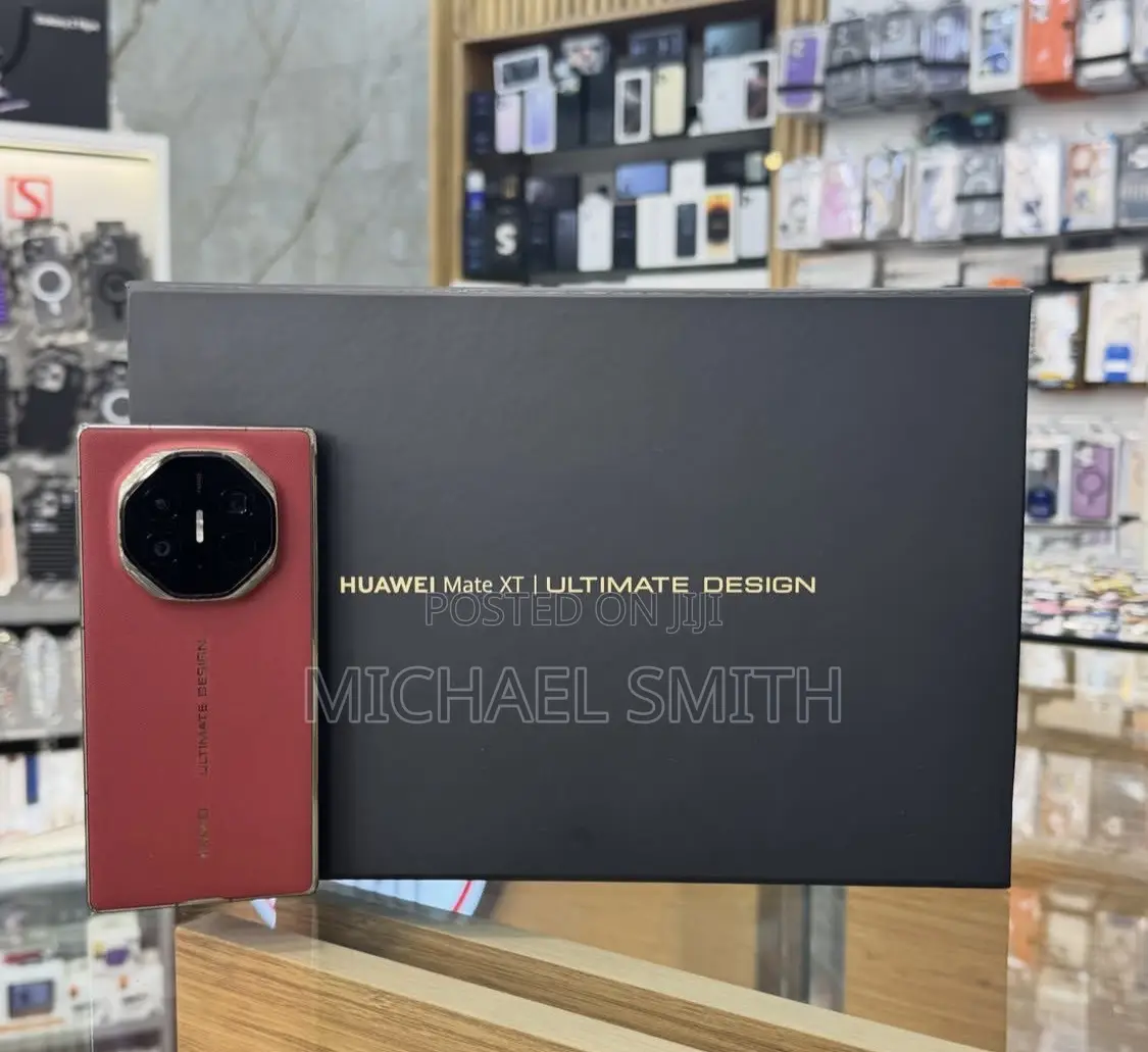 New Huawei Mate XT Ultimate Design 512 GB Red