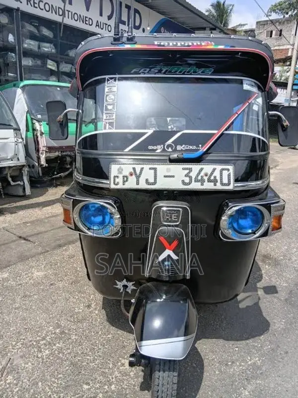 Bajaj RE 2011 Three Wheel (Used)