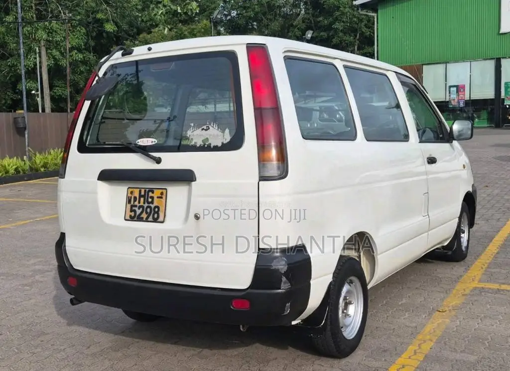 Toyota CR41 1998 Van (Used)
