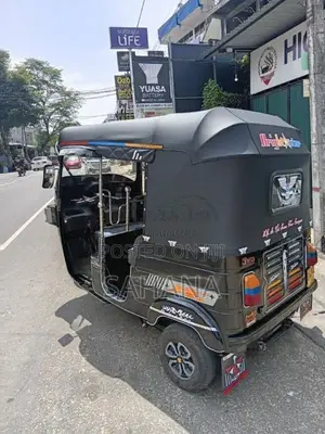 Bajaj RE 2011 Three Wheel (Used)