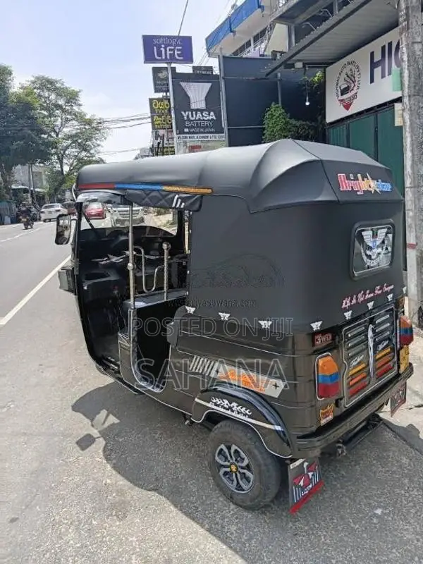 Bajaj RE 2011 Three Wheel (Used)