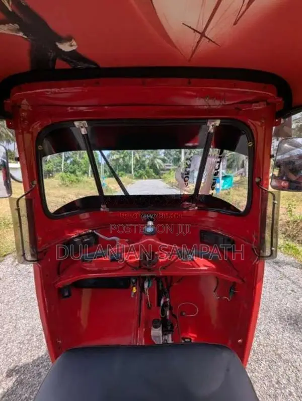 Bajaj RE 2 Stroke 2006 Three Wheel (Used)