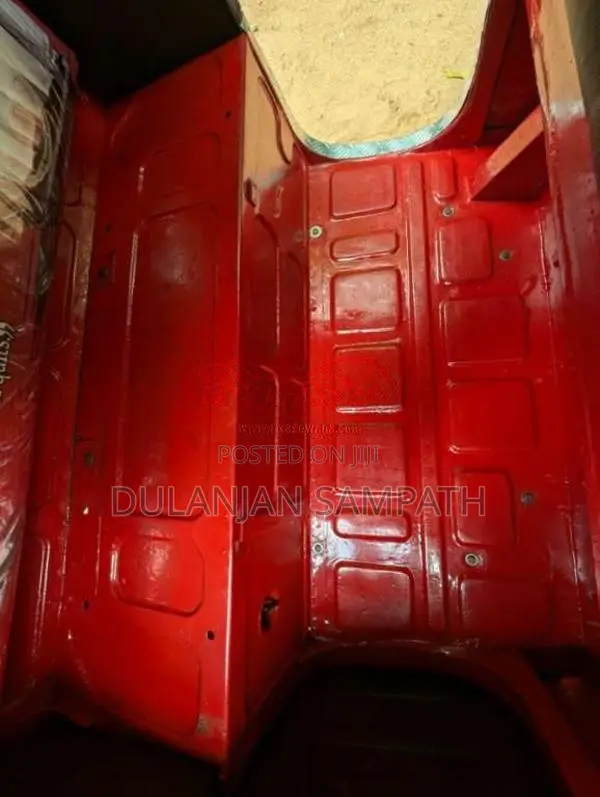 Bajaj RE 2 Stroke 2006 Three Wheel (Used)