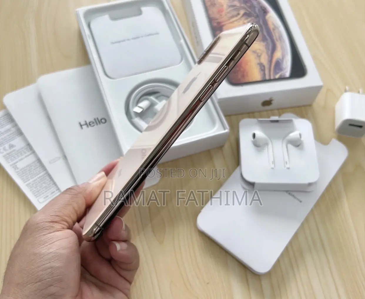 New Apple iPhone XS Max 256 GB Gold