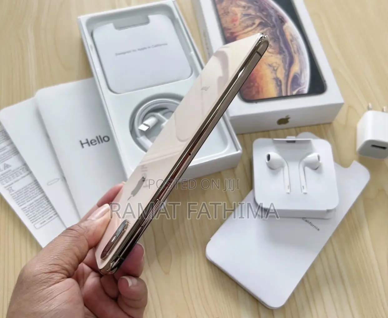 New Apple iPhone XS Max 256 GB Gold