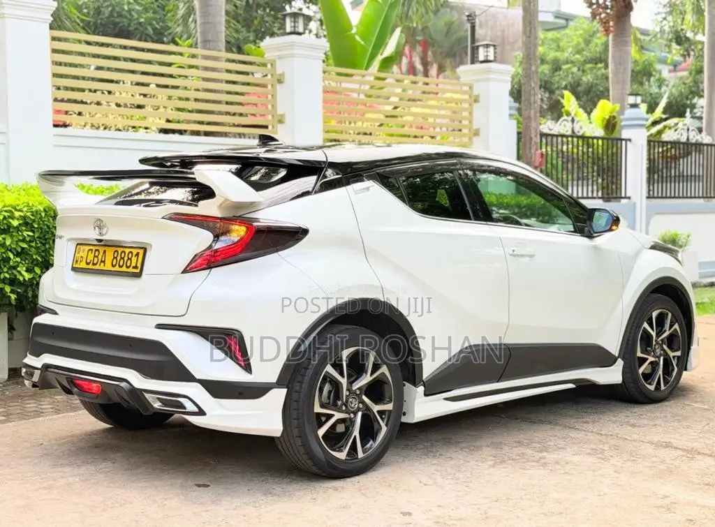 Toyota CHR NGX50 2017 SUV (Used)
