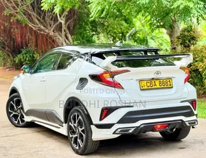 Toyota CHR NGX50 2017 SUV (Used)