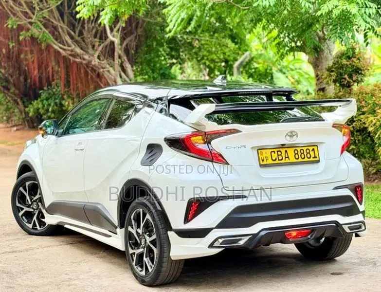 Toyota CHR NGX50 2017 SUV (Used)