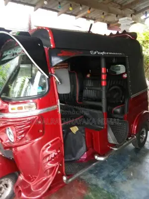 Bajaj RE 2014 Three Wheel (Used)