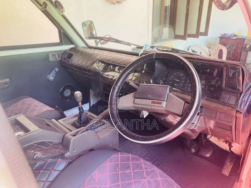 Nissan Vanette 1994 Van (Used)