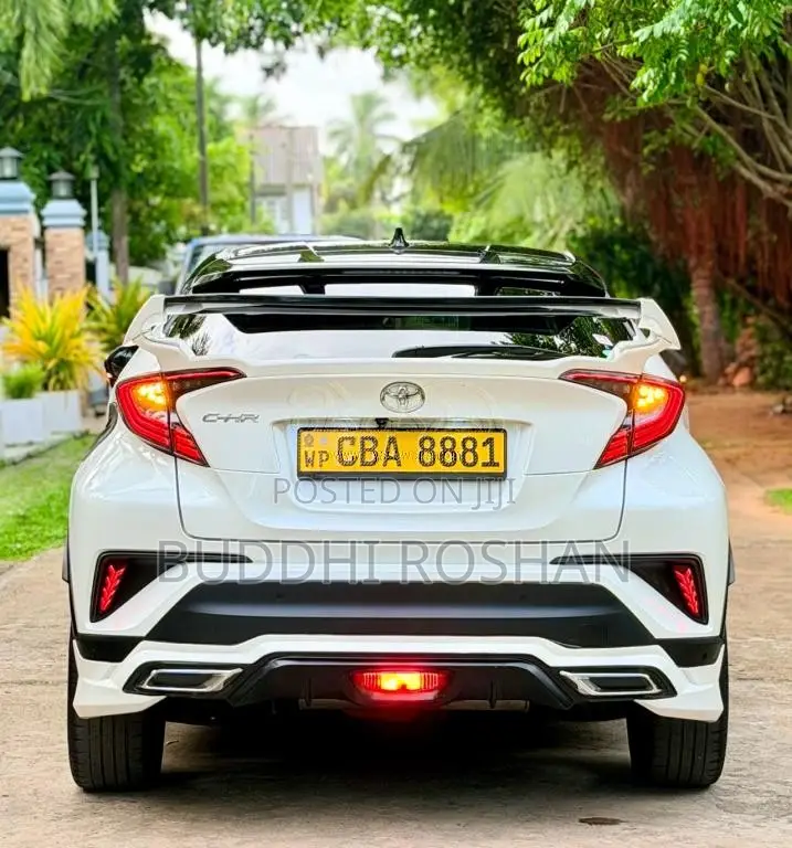 Toyota CHR NGX50 2017 SUV (Used)