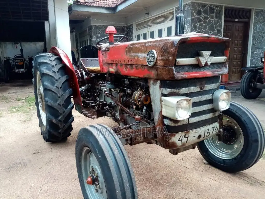 Massey-Ferguson 135 DL 1992 Tractor (Used)
