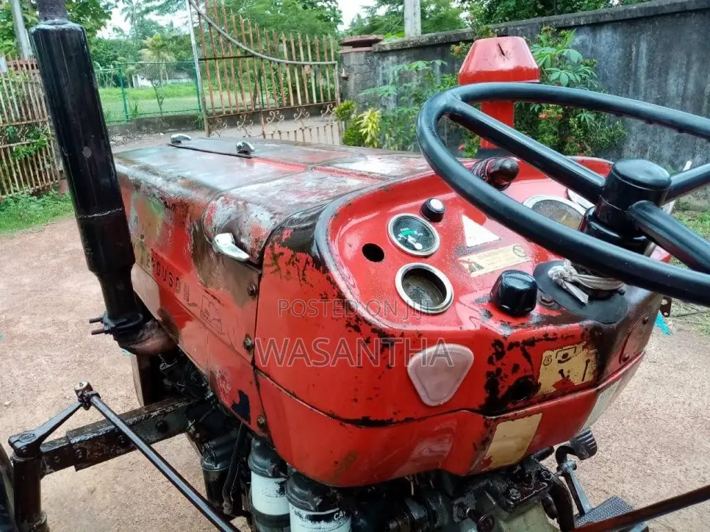 Massey-Ferguson 135 DL 1992 Tractor (Used)