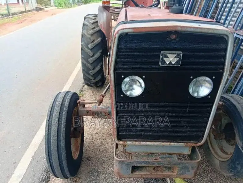 Massey-Ferguson 240 2008 Tractor (Used)