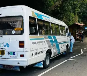 Isuzu Journey 1994 Bus (Used)