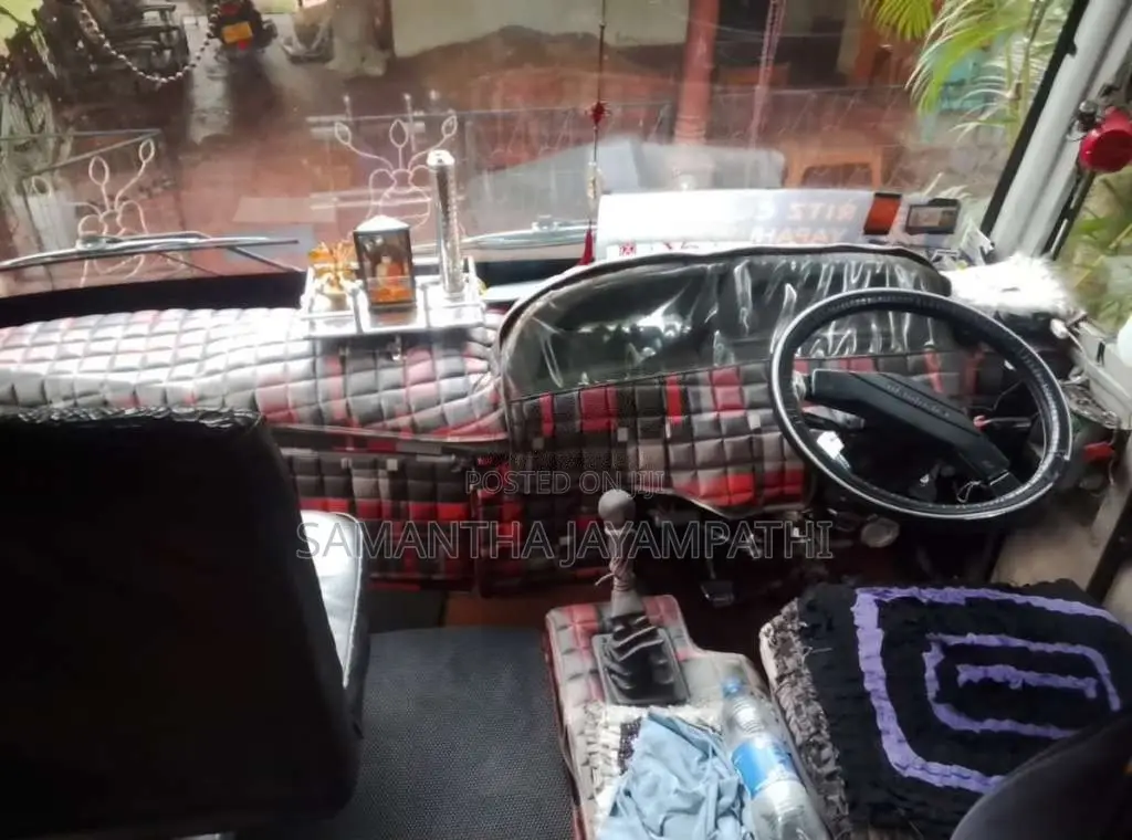 Mahindra Cosmo 2014 Bus (Used)