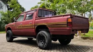 Nissan 720 1983 Pickup (Used)