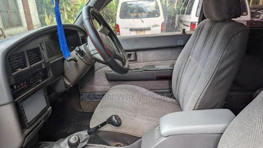 Toyota Hilux 1994 Pickup (Used)