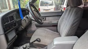 Toyota Hilux 1994 Pickup (Used)