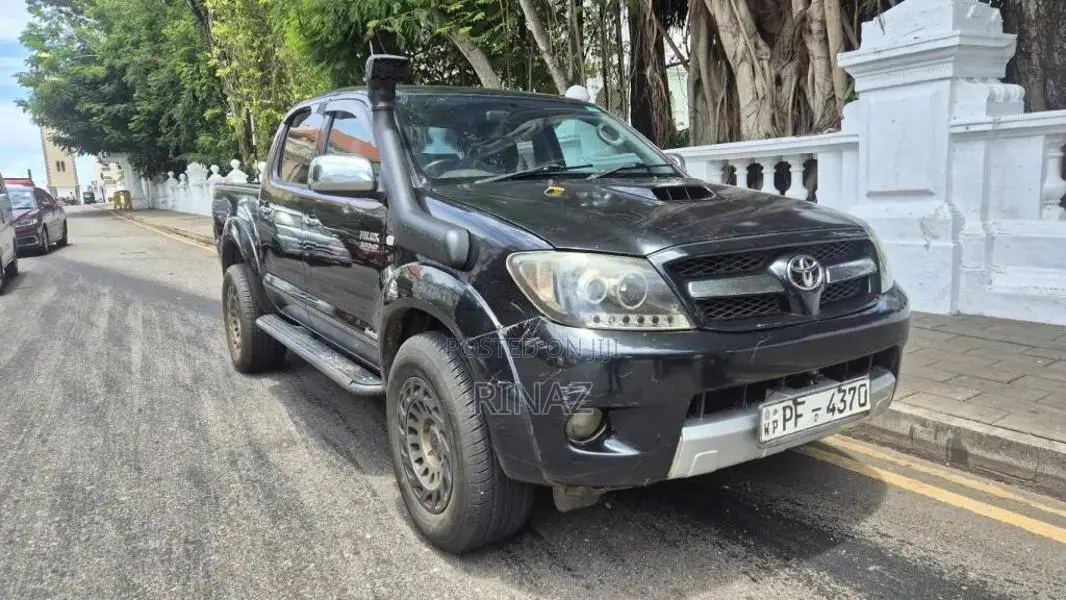 Toyota Hilux Invincible 2007 Pickup (Used)