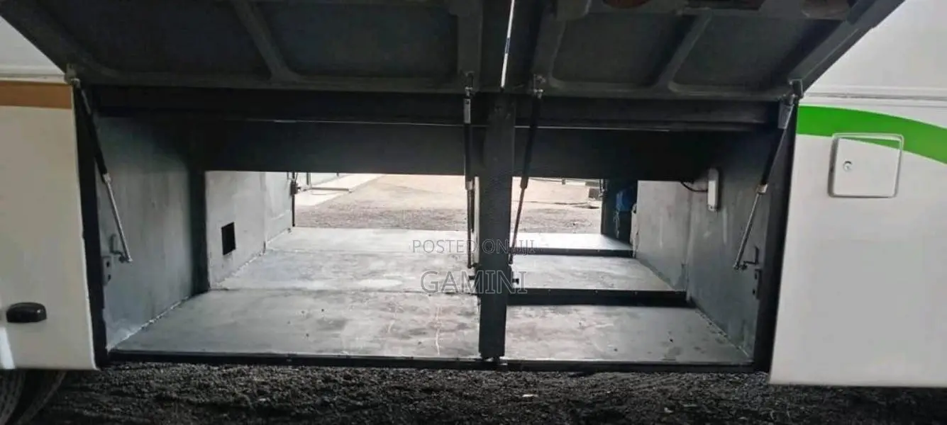 Micro YOUYI 2005 Bus (Used)