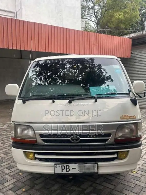 Toyota DOlPHIN HIACE RZH 102 2003 Van (Used)