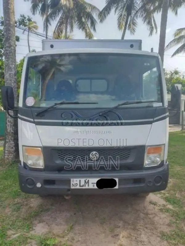 Ashok-Leyland Partner 2016 Lorry (Used)