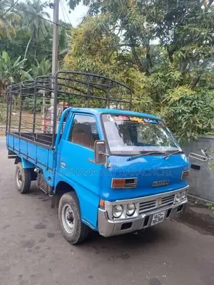Isuzu ELF 1979 Lorry (Used)