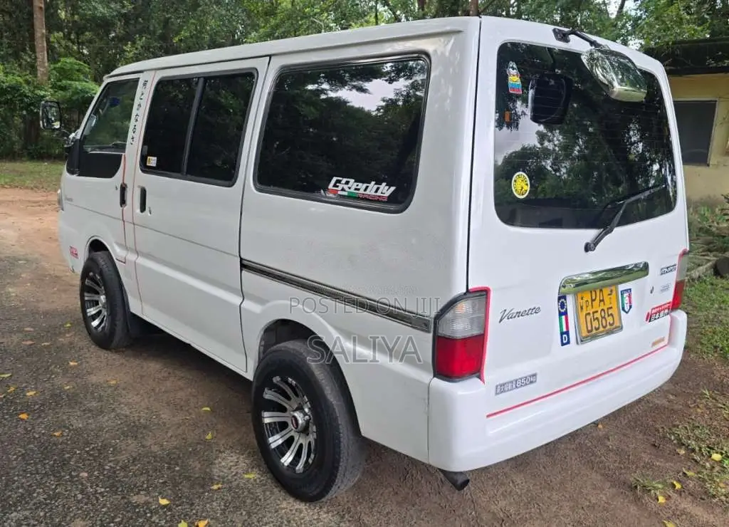Nissan Vanette 1999 Van (Used)