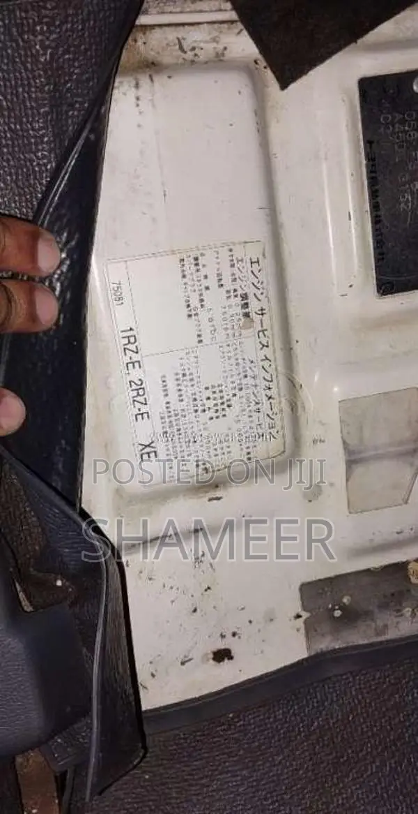 Toyota DOlPHIN HIACE RZH 102 2003 Van (Used)