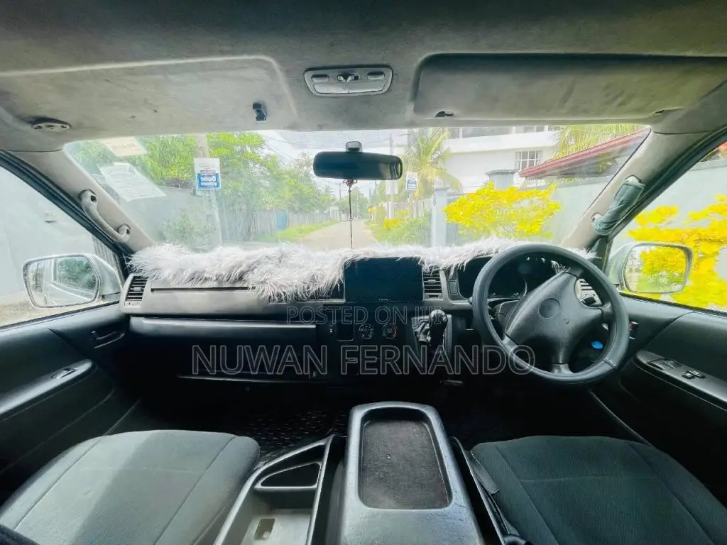 Micro Tour Joylong 2015 Van (Used)