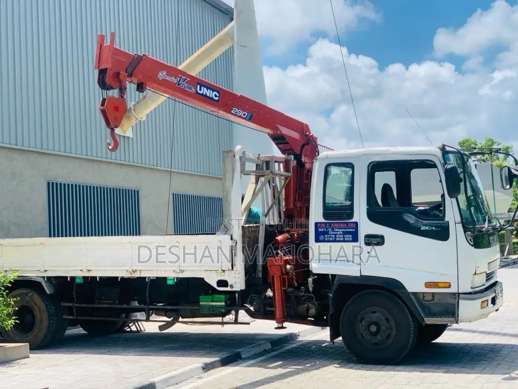 Isuzu Boom Truck 1995 Lorry (Used)