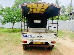 Tata Dimo Batta 2012 Lorry (Used)
