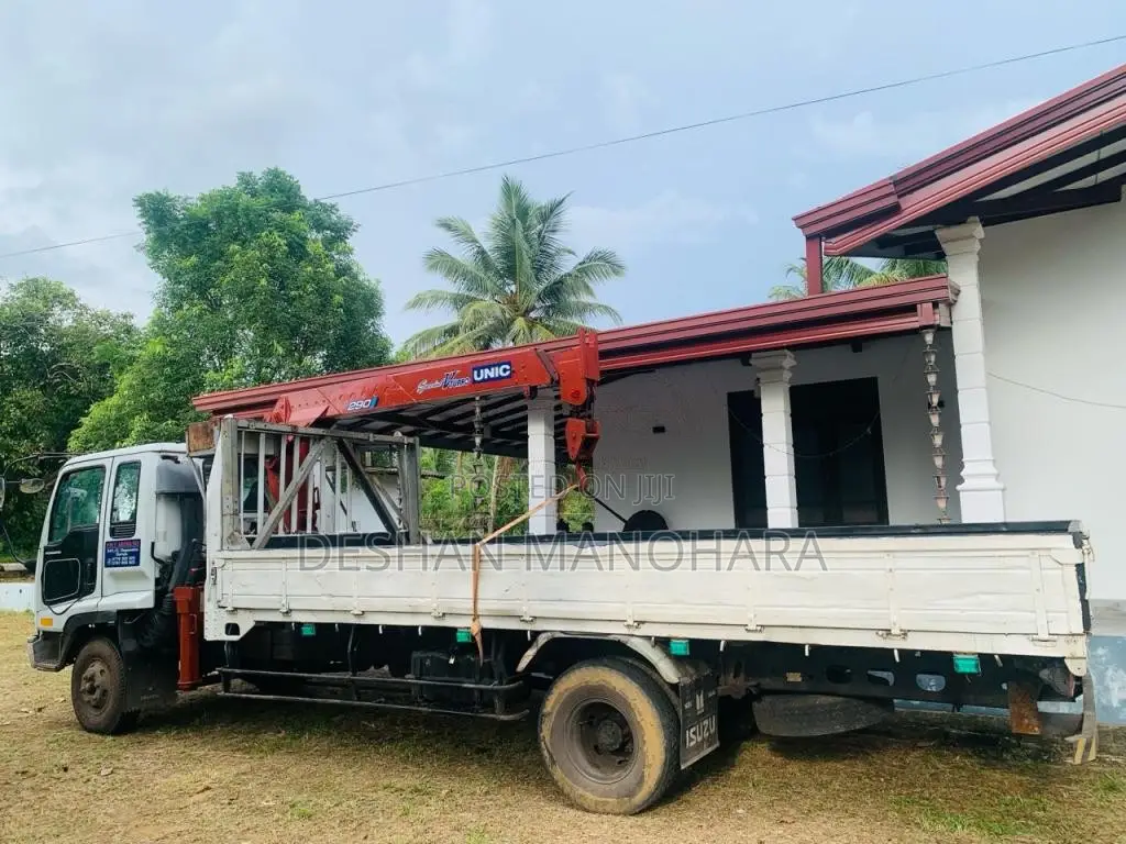 Isuzu Boom Truck 1995 Lorry (Used)
